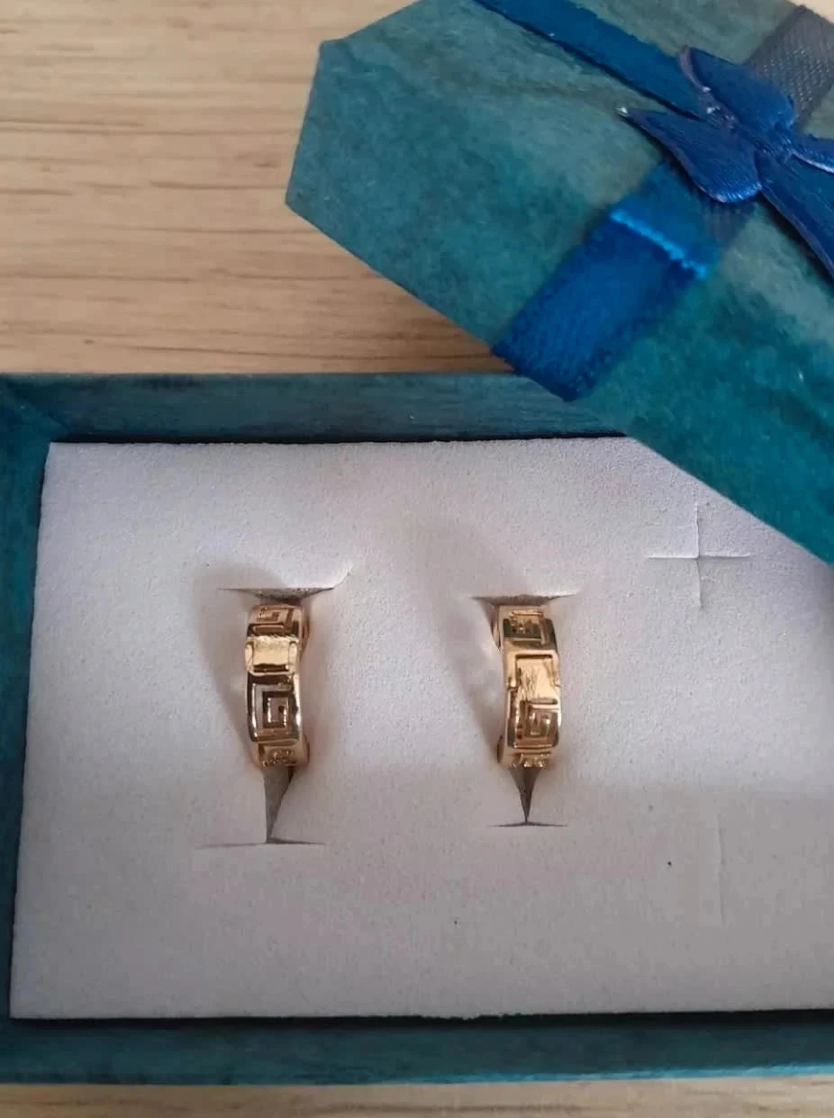 Petits anneaux,boucles d'oreilles dorées